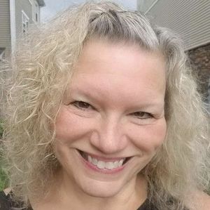 Meet your Posher, Malinda